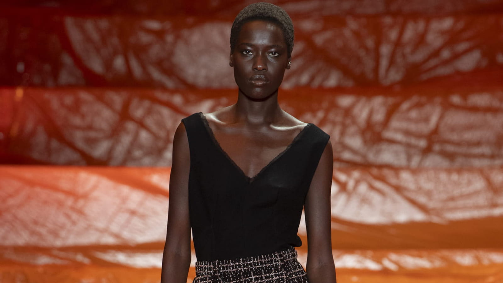 Look 28