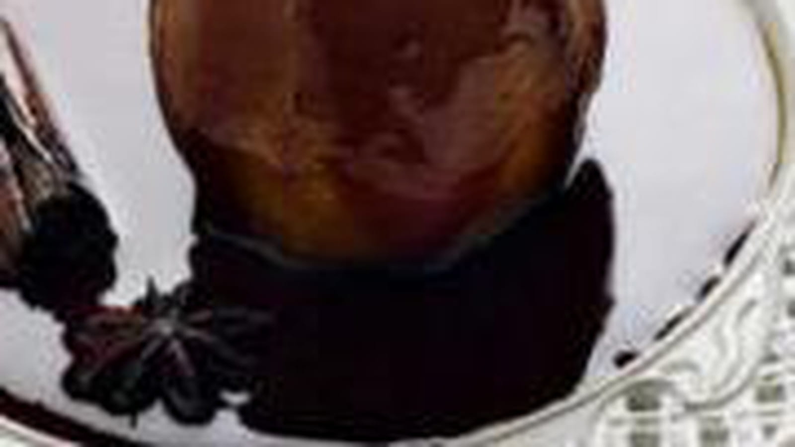 Poires au four, épices et crème de thym
