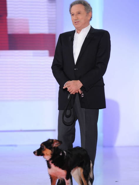 Michel Drucker sur le plateau de Vivement Dimanche