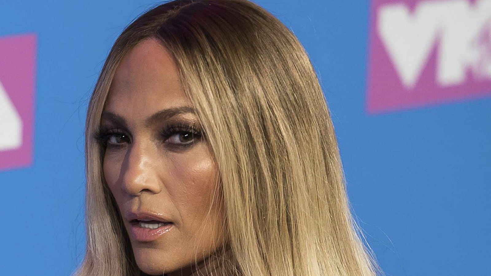 Jennifer Lopez, cheveux longs 