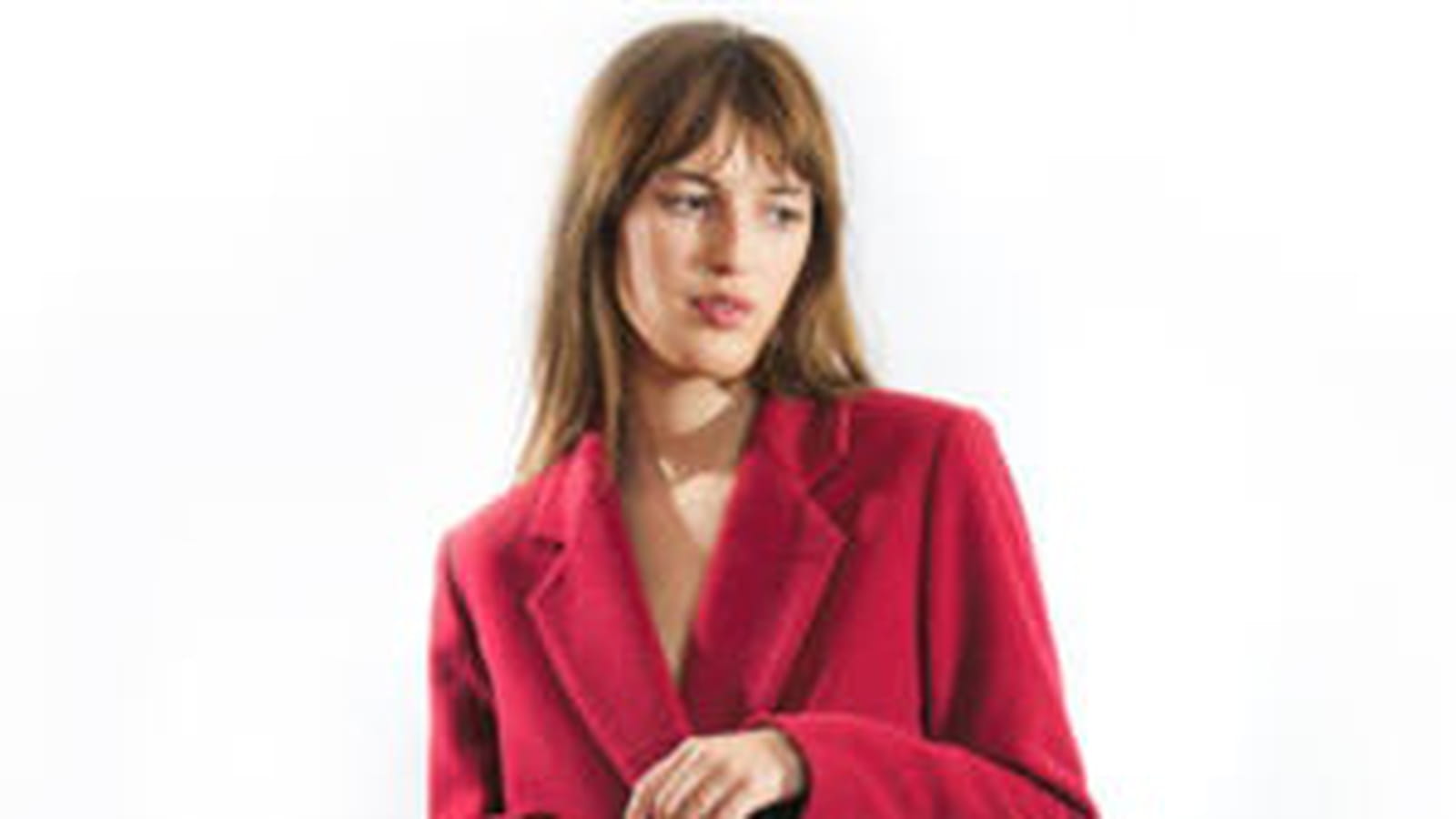 Manteau framboise de Madame à Paris