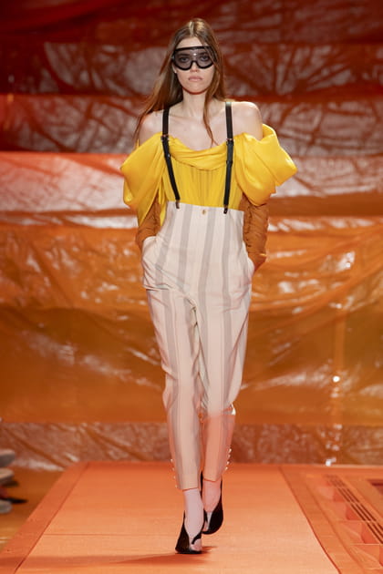 Look 35 du défilé Louis Vuitton printemps-été 2024