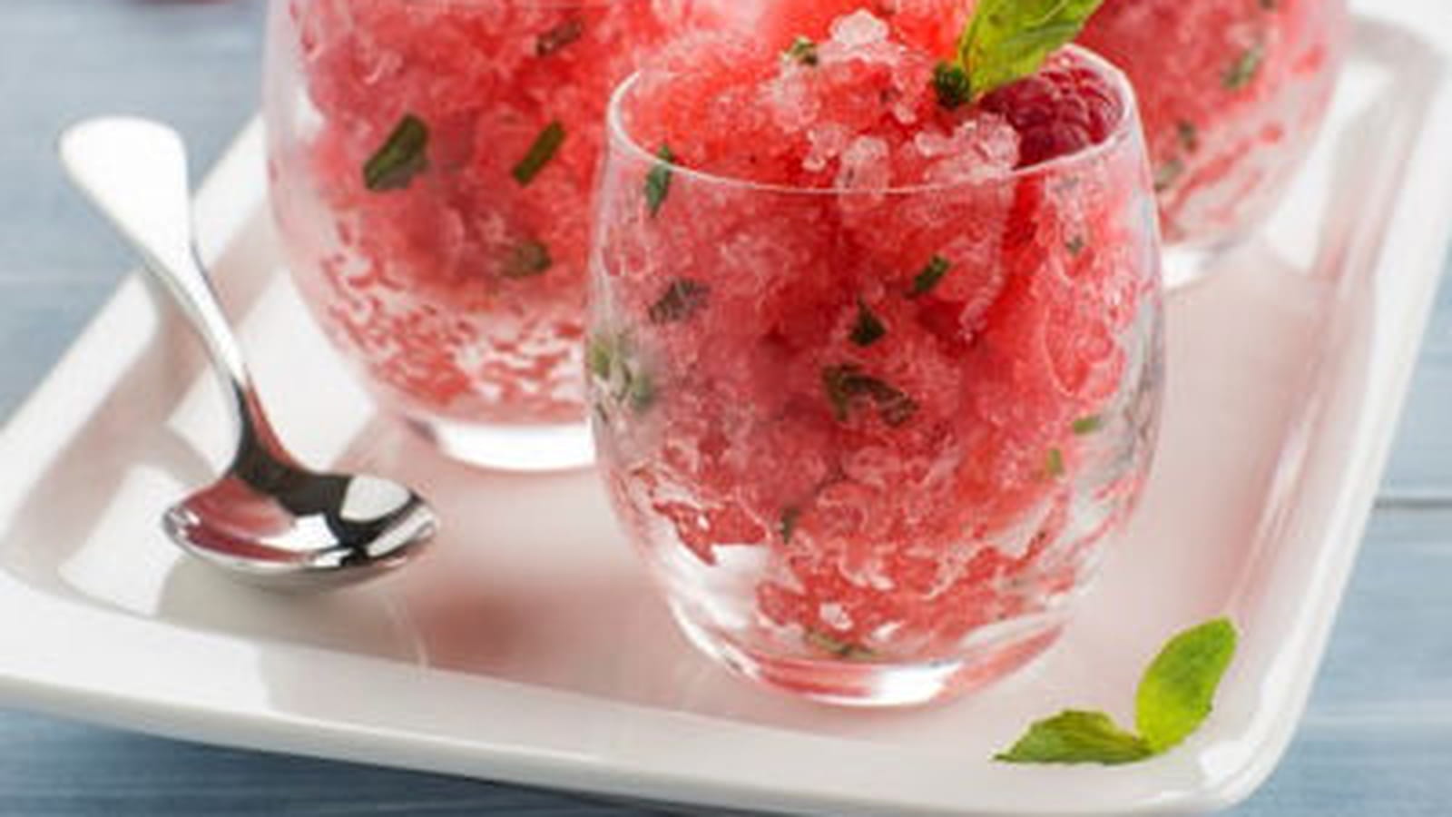Granité de framboises au basilic