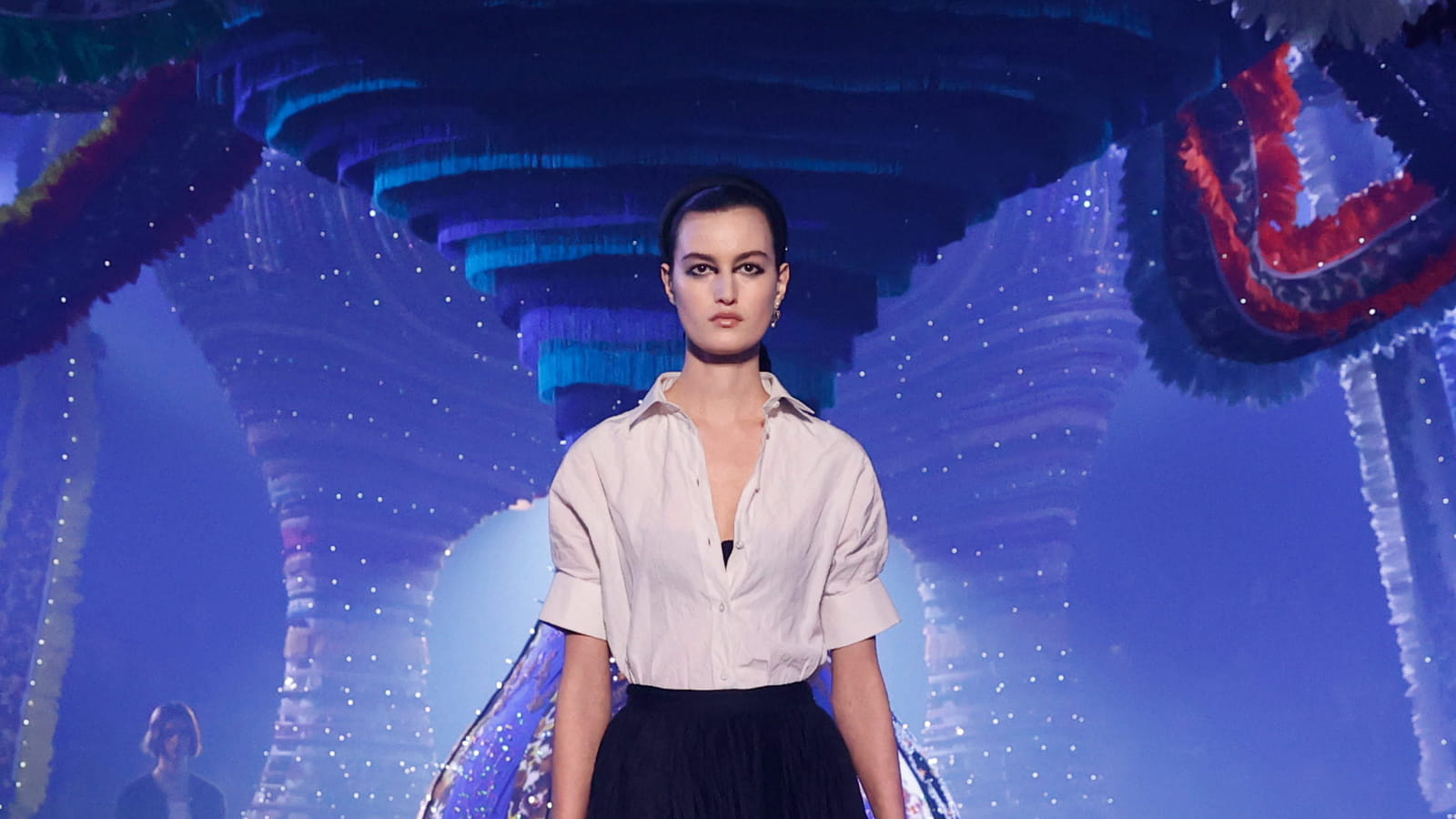 Look 8