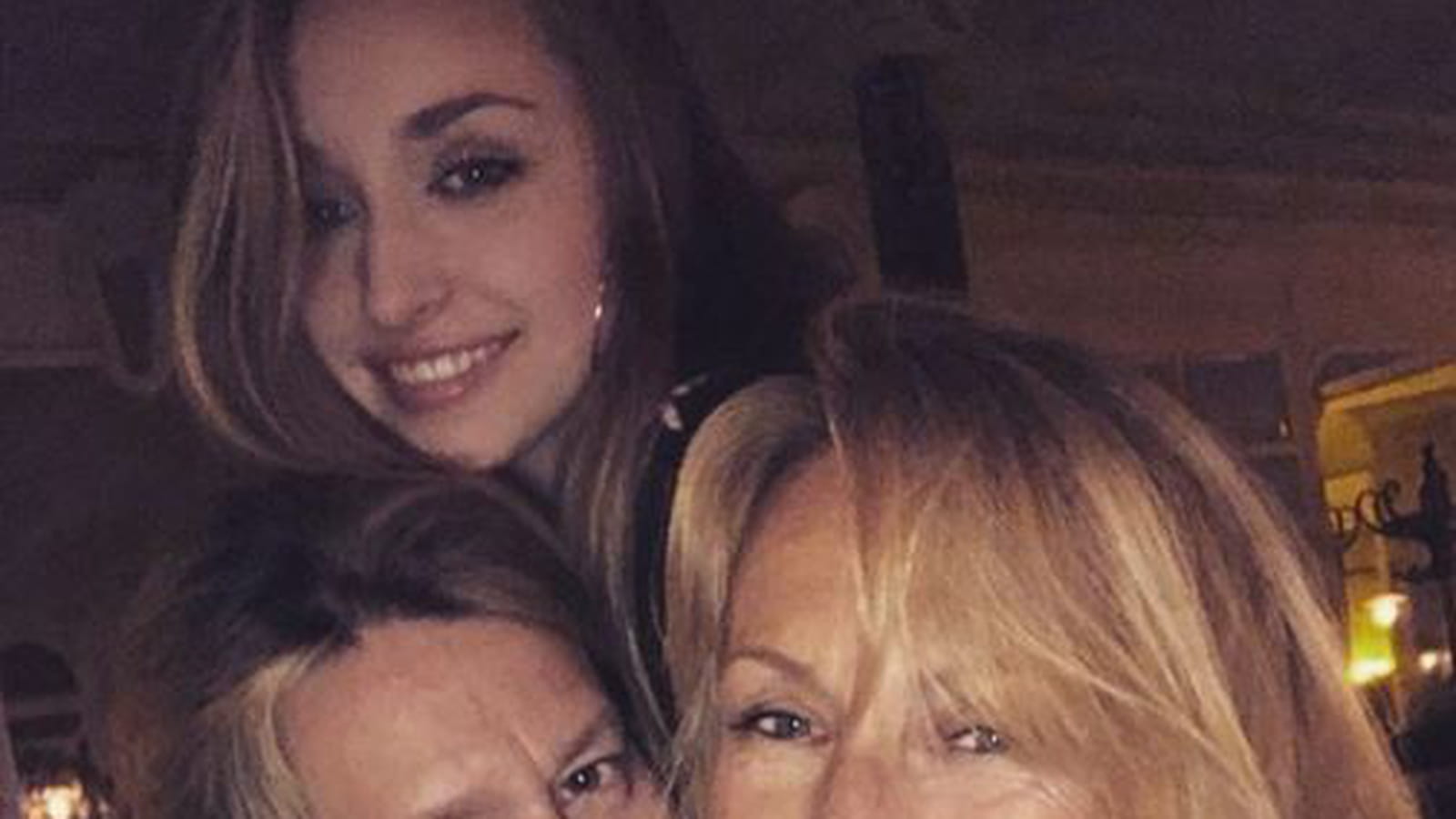 Estelle Lefébure et Emma Smet