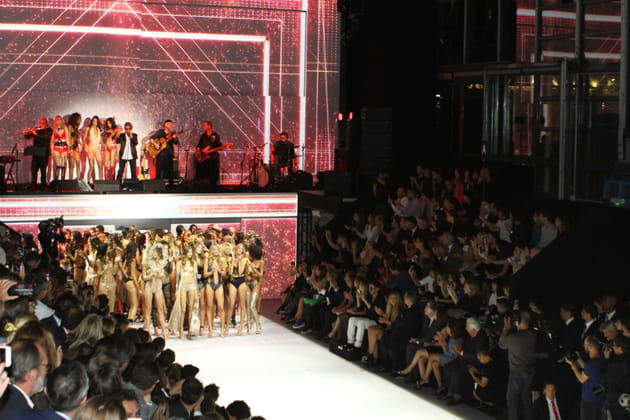 Jacques Dutronc aime les filles Etam