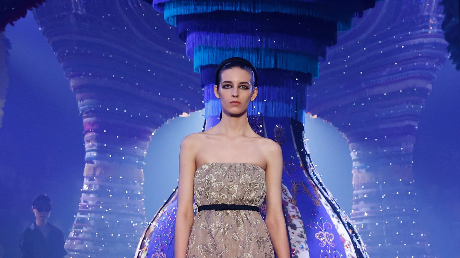 Look 64