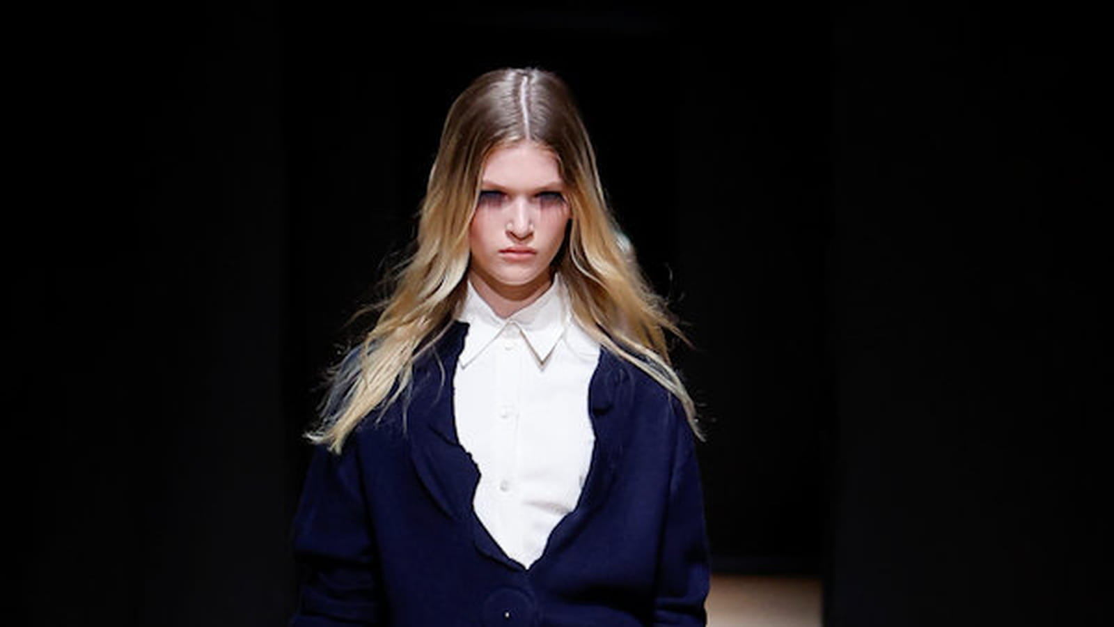 Look 10