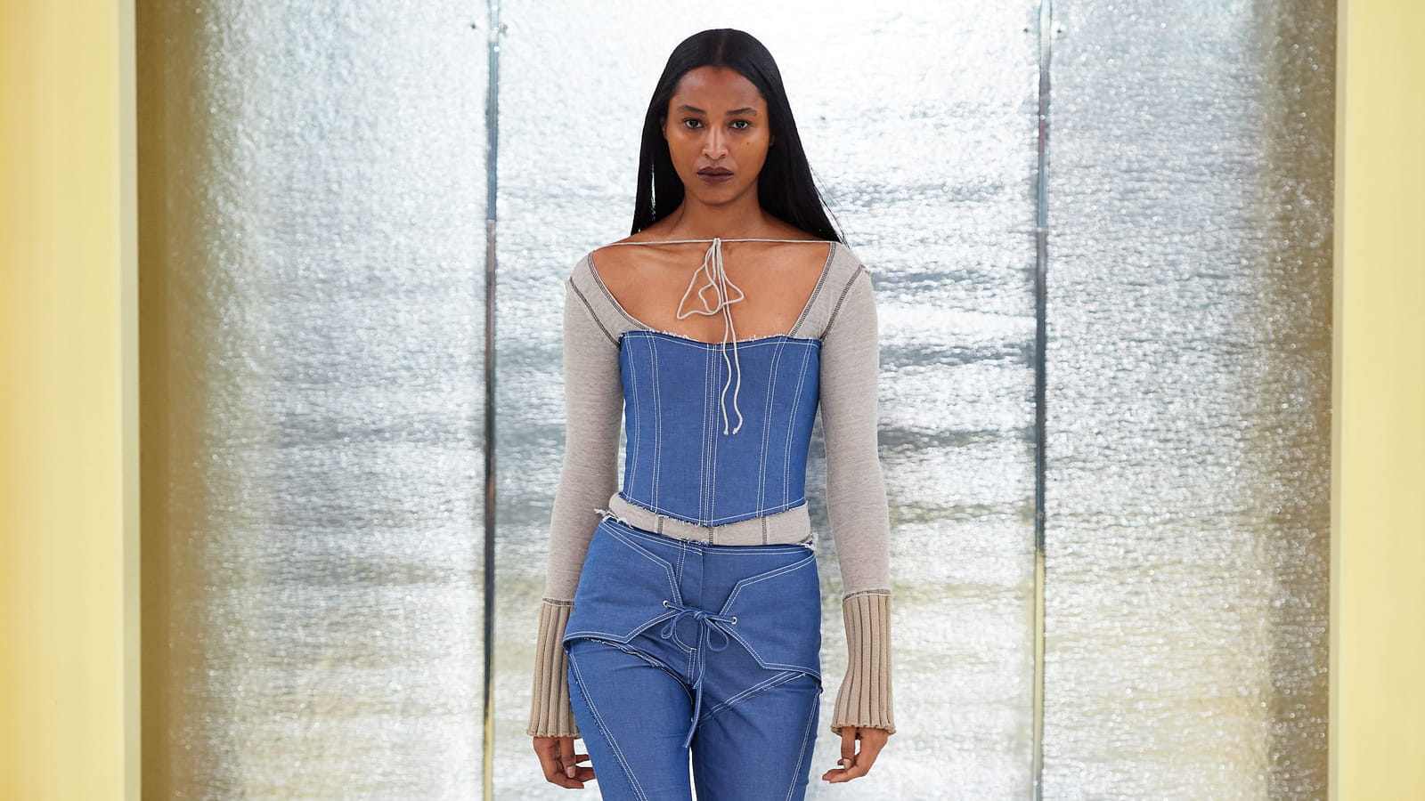 Le corset en denim