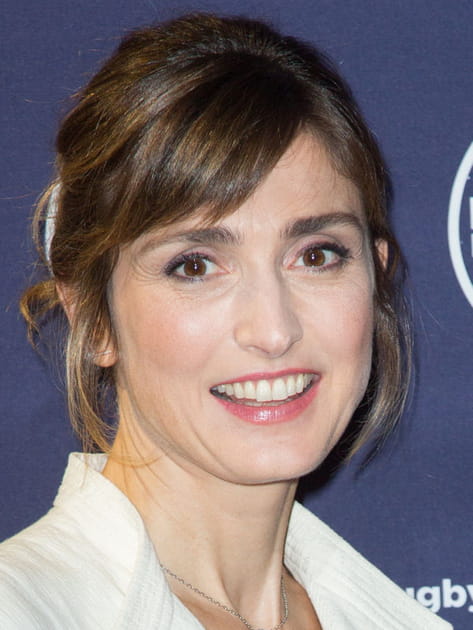 Frange de star&nbsp;: Julie Gayet avec frange