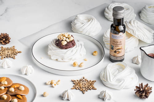 Pavlova chocolat noisettes grillées à l'huile de cacahuète grillée par Bio Planète