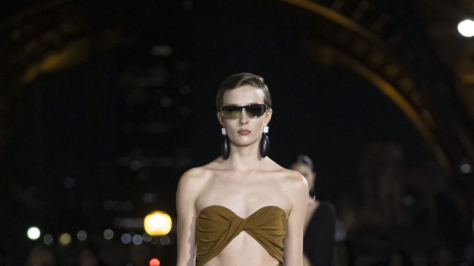 Look 12
