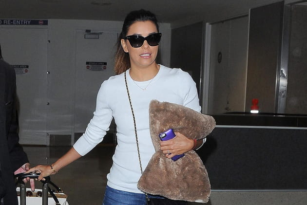 Eva Longoria est desperate si elle n'a pas son oreiller avec elle