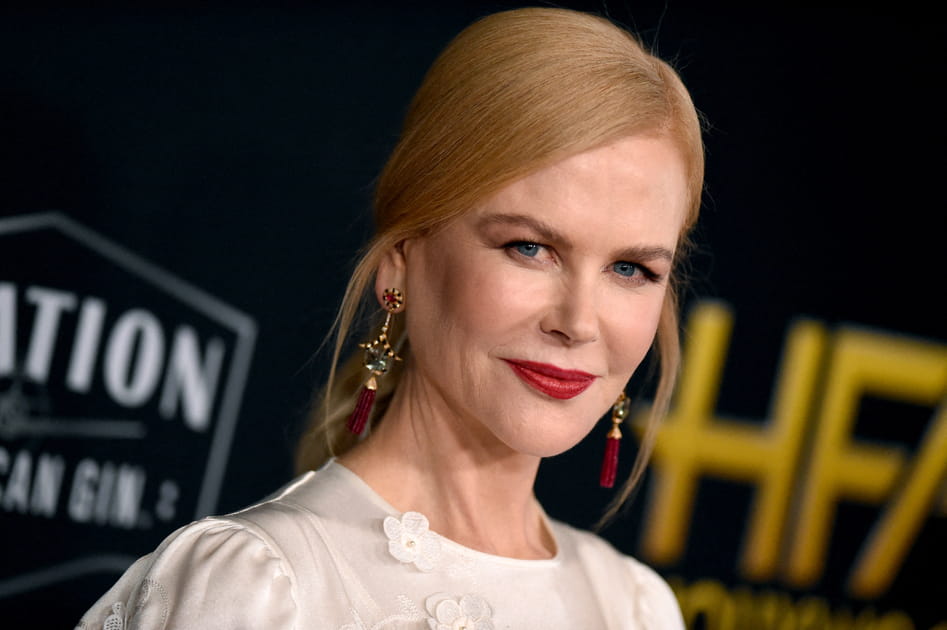 Le bouche rouge et le chignon de gala de Nicole Kidman