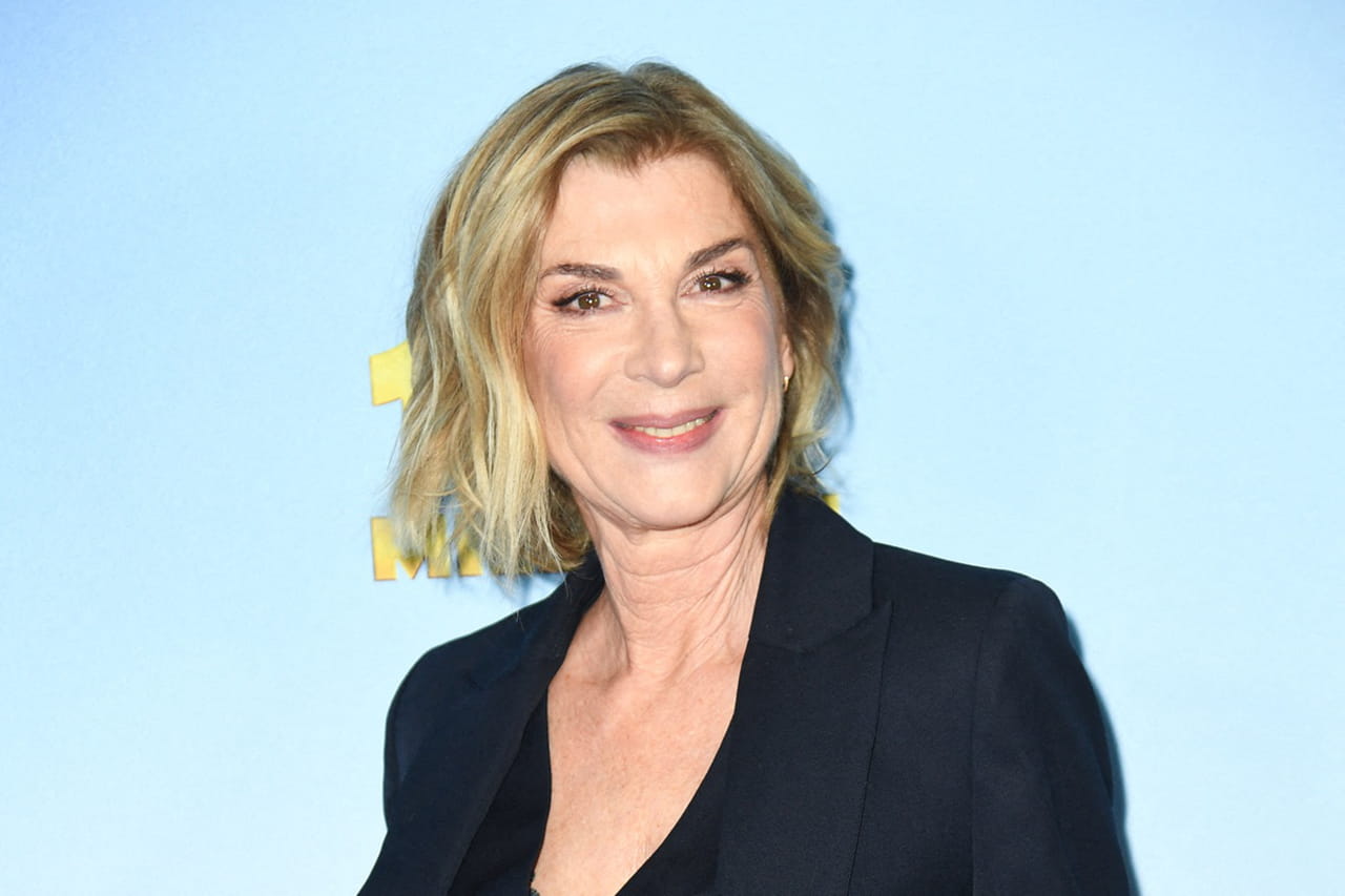 Fini les tenues classiquesÂ : Ã  65Â ans, MichÃ¨le Laroque ose le cuir intÃ©gral