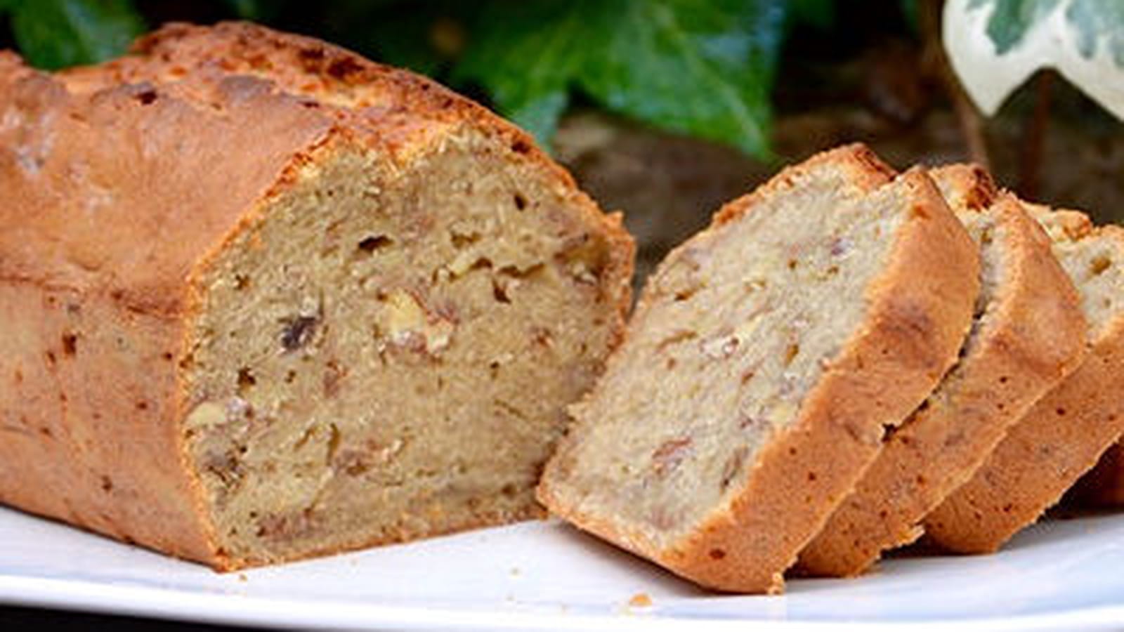 Cake à la banane et aux noix