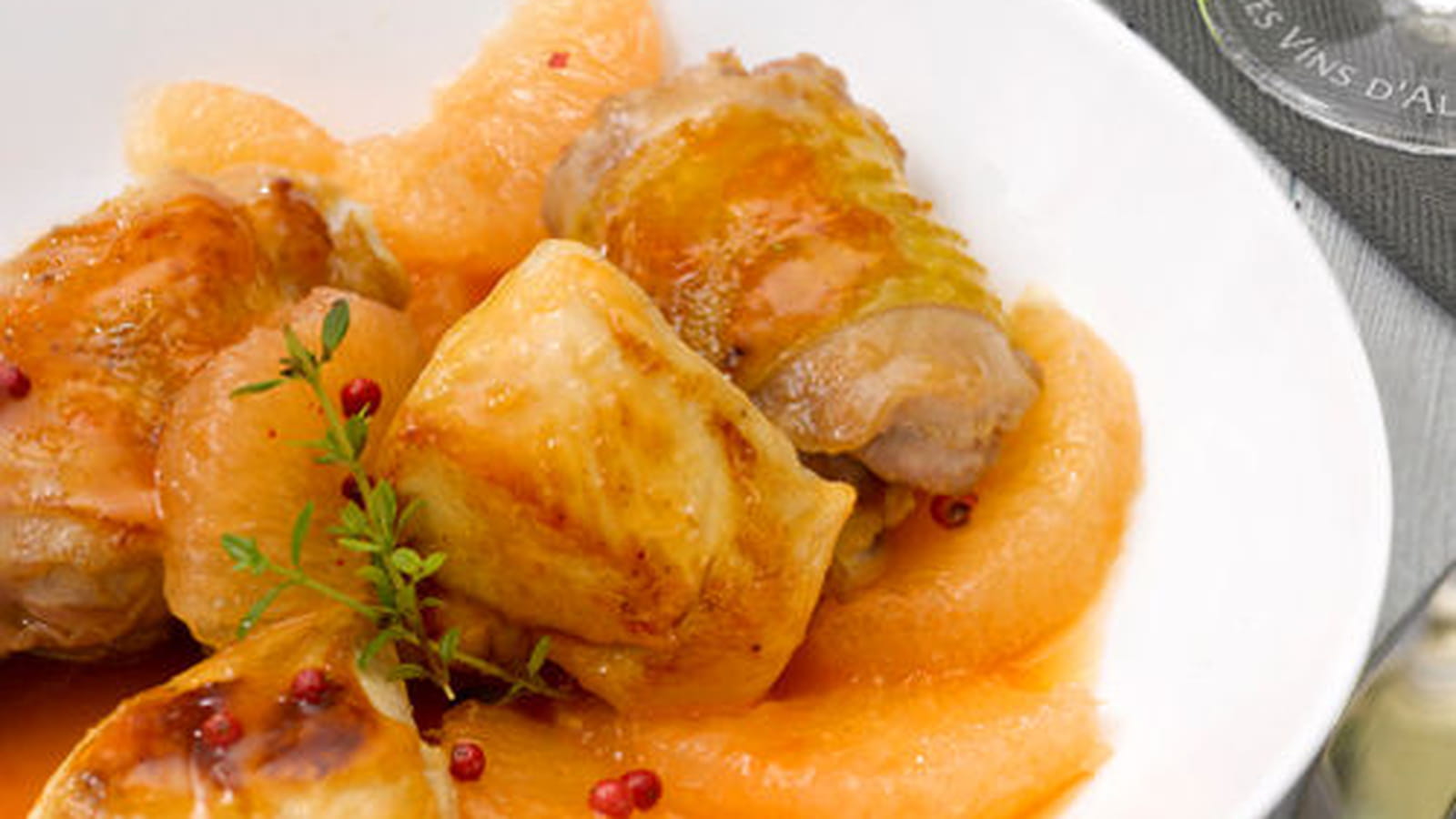 Poulet rôti aux pamplemousses et aux baies roses