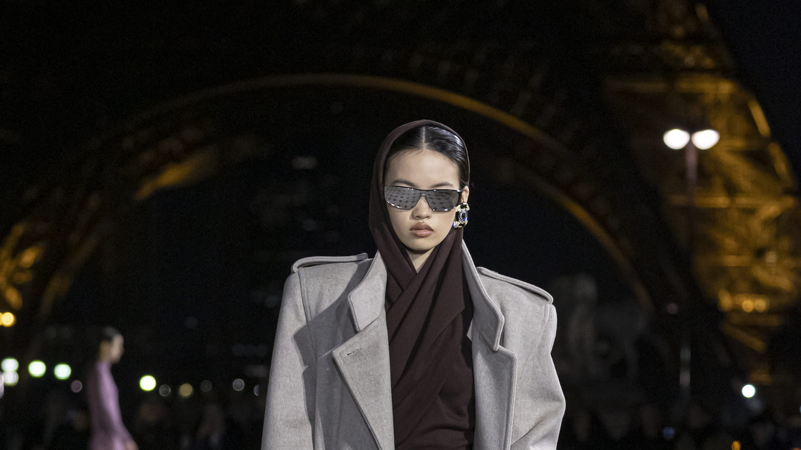 Look 27