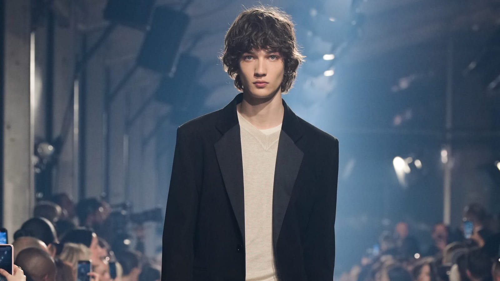 Look 24