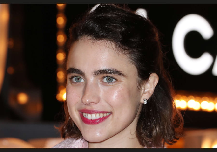 Flop&nbsp;: les sourcils imposants de Margaret Qualley