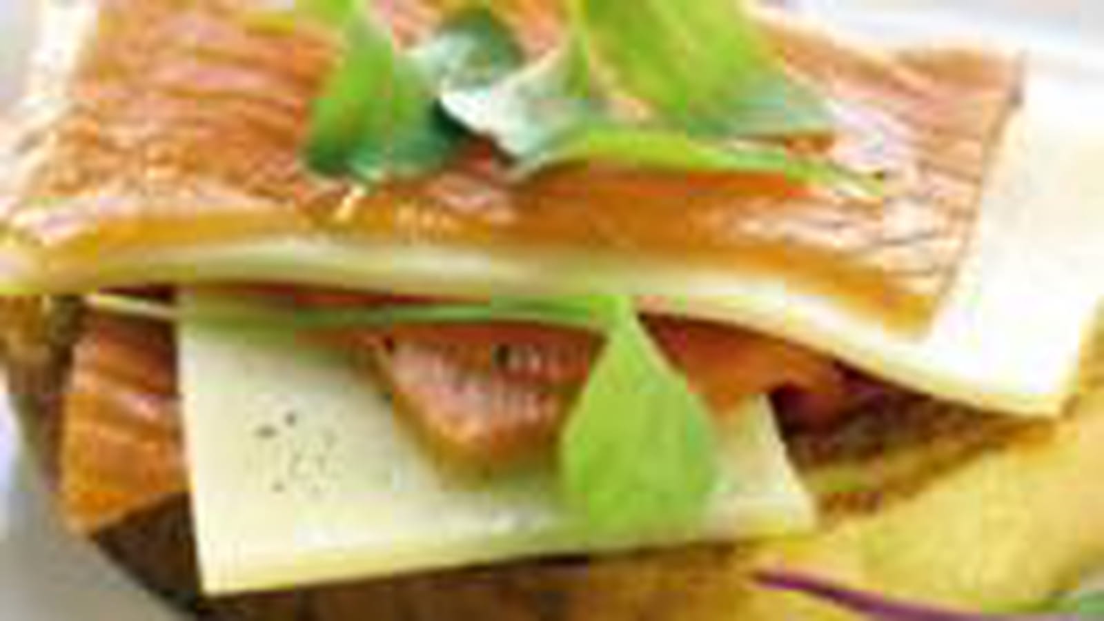 Pain perdu au saumon fumé et Comté