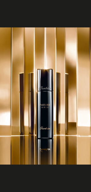 Parure Gold version fluide de Guerlain