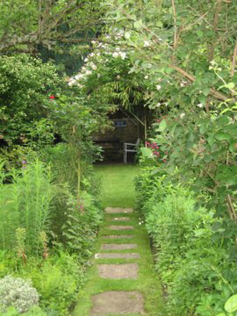 Des all&eacute;es en courbes et contre-courbes