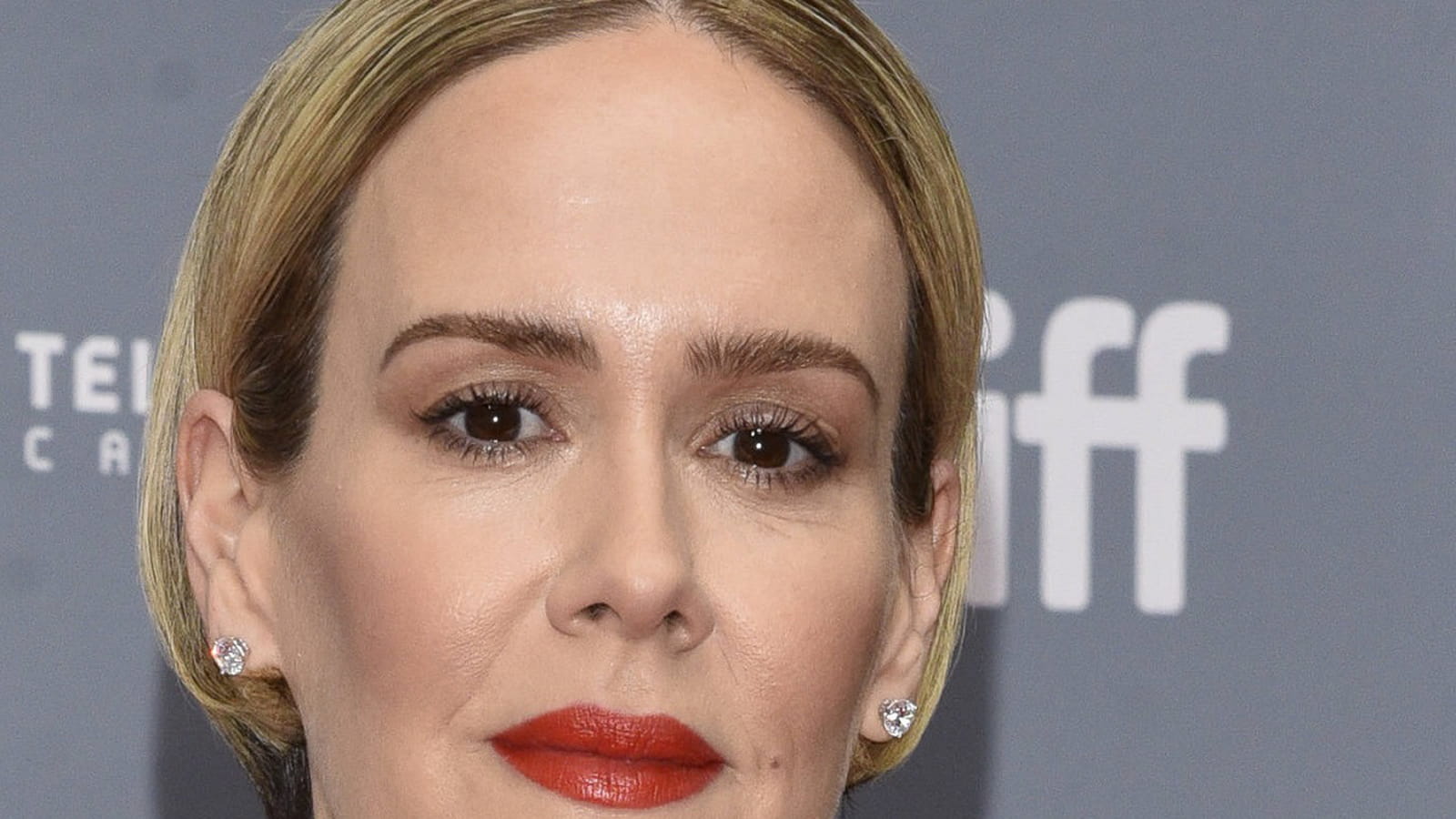 Sarah Paulson en blonde