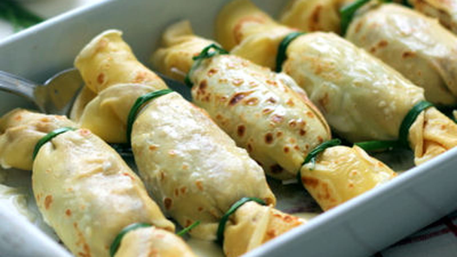 Bonbons de crêpes au jambon et champignons façon ficelle picarde