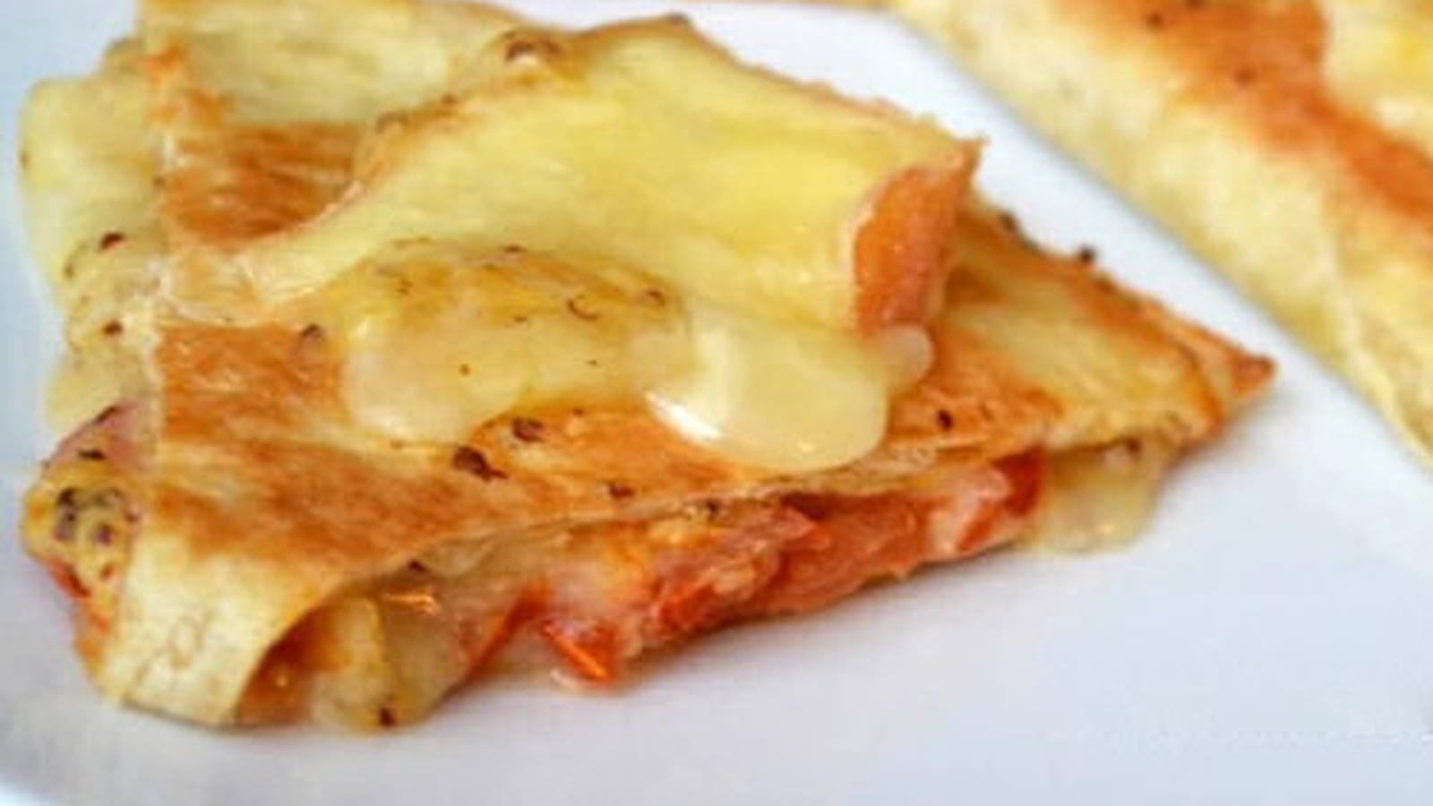 Quesadillas aux Maroilles, tomates et moutarde à l'ancienne