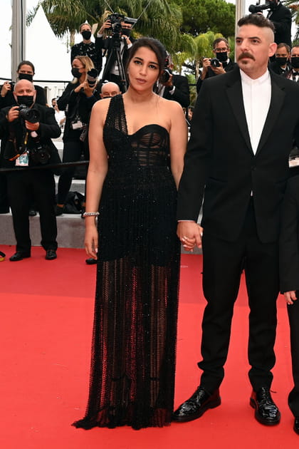 Le&iuml;la Behkti en Dior et bijoux Tiffany & Co.