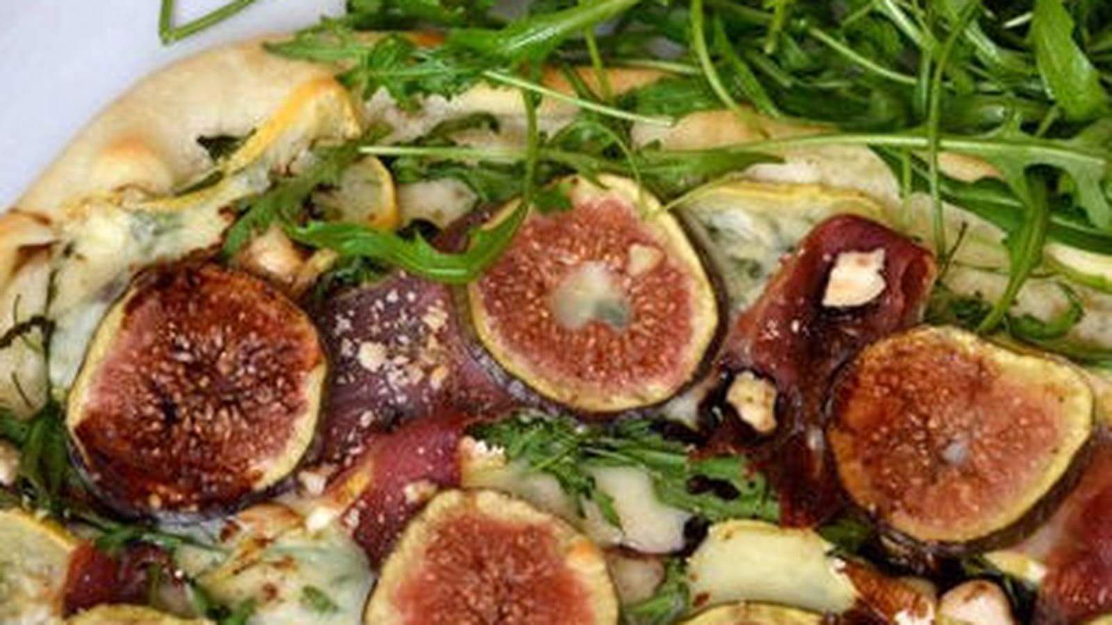 Pizza aux figues et reblochon