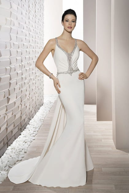 Une robe sym&eacute;trique, Demetrios