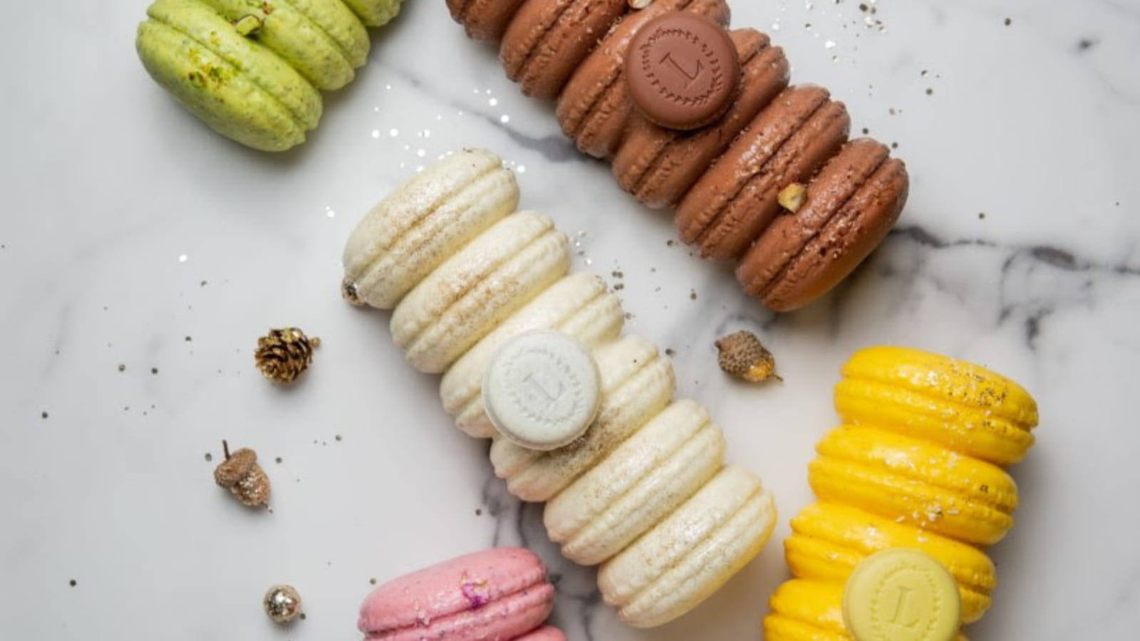 Bûches classiques de Julien Alvarez pour Ladurée 