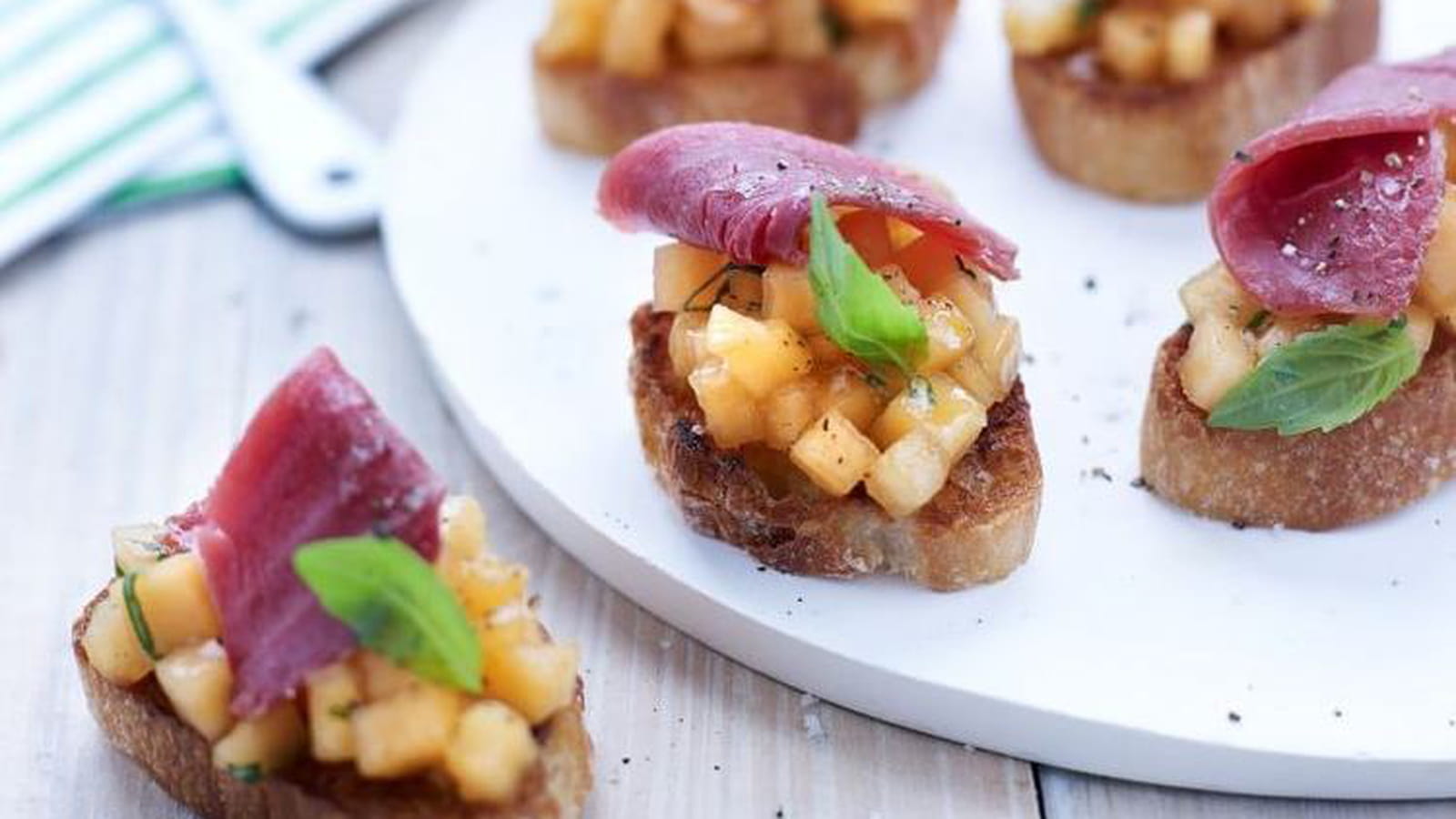 Crostini de melon