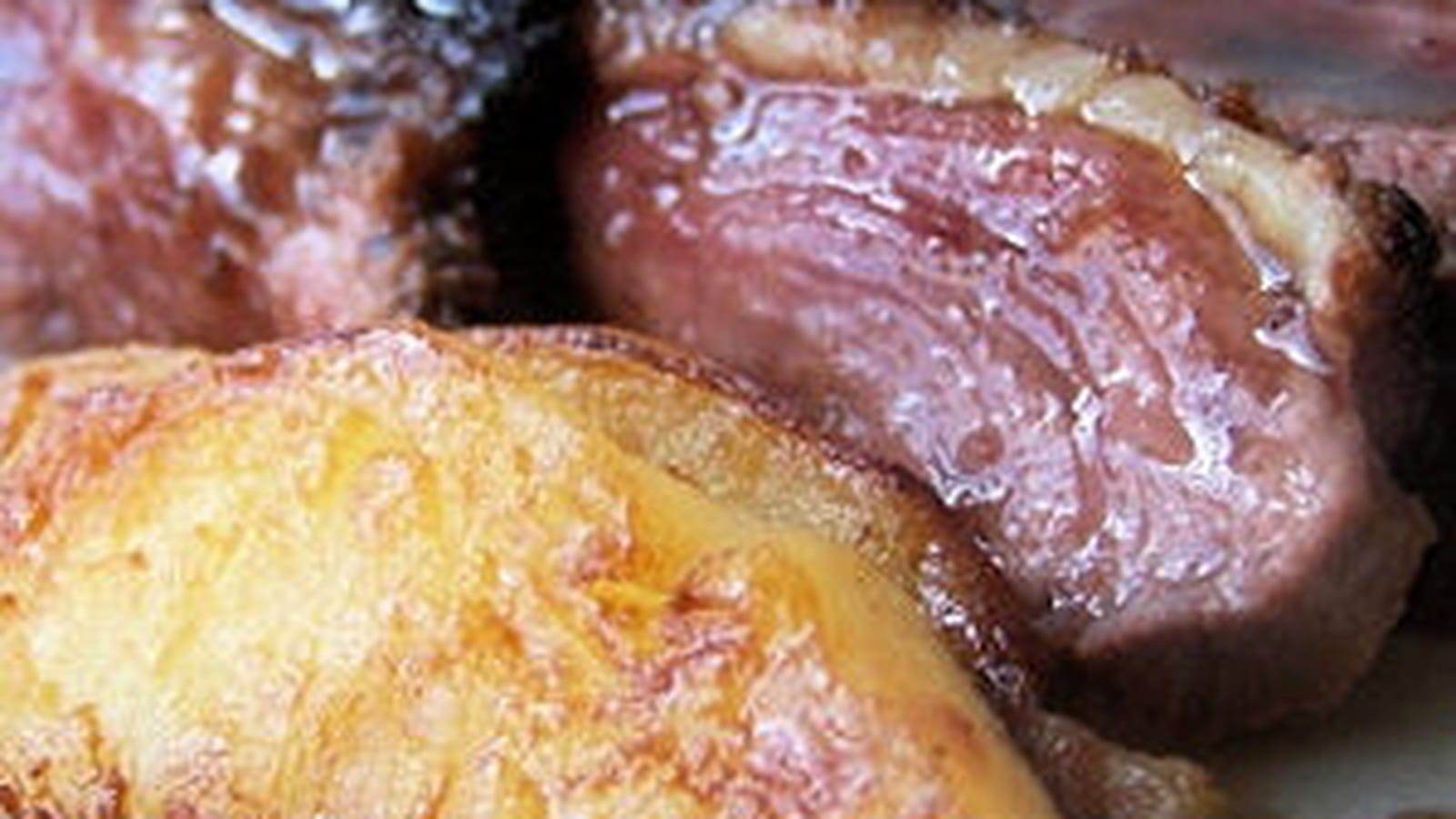 Magret de canard aux pêches