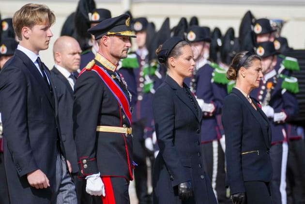 Obs&egrave;ques du roi Harald V&nbsp;: la famille royale de Norv&egrave;ge se recueille