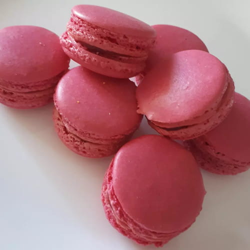 Macarons au confit de framboises