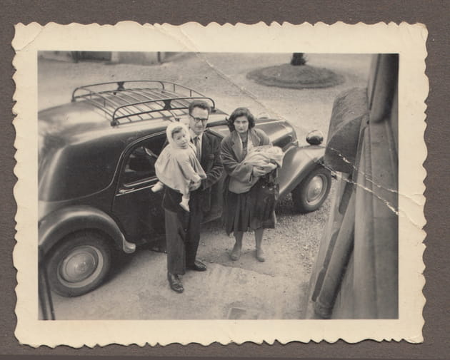 Simone et Antoine avec leurs deux fils, 1948