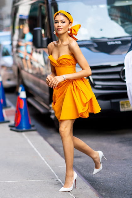 Zendaya en robe orange Carolina Herrera