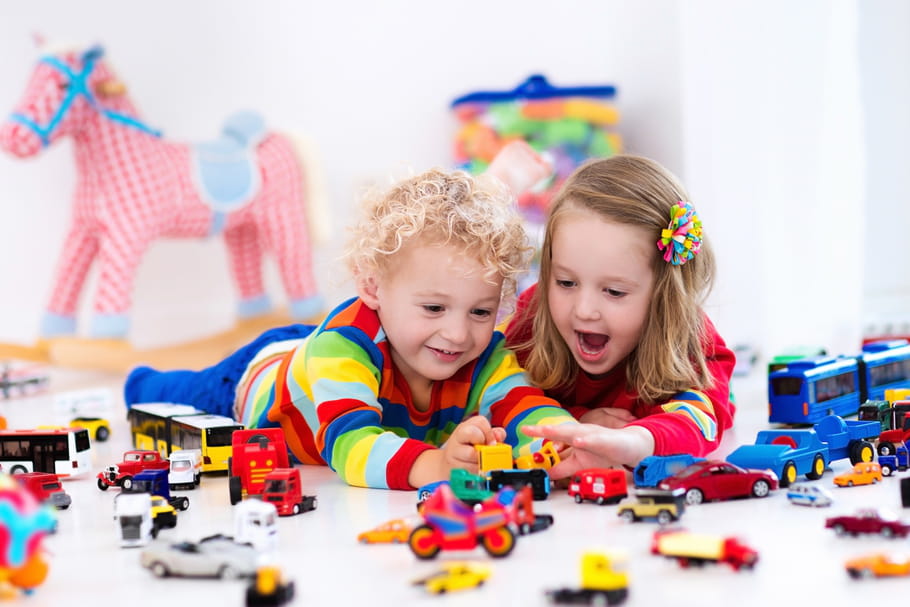 Ces enfants doués trop attachés à leurs jouets