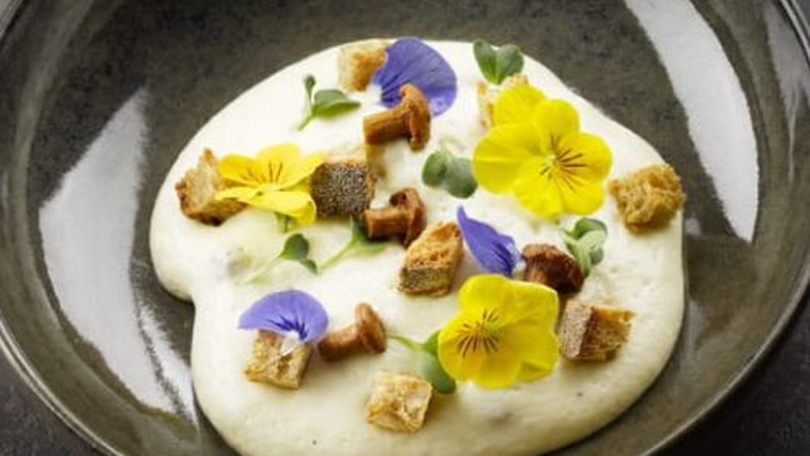 Mousse d'Abondance et girolles