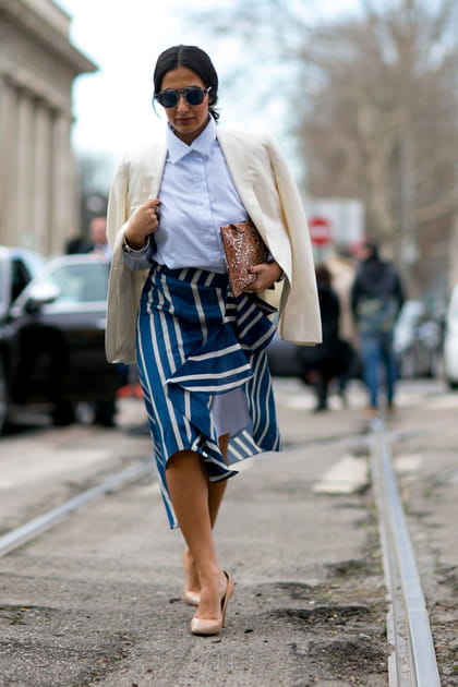 Street style &agrave; Milan : la jupe ray&eacute;e