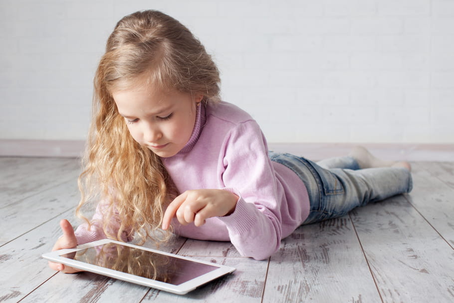 Ecrans : des conseils plus adaptés pour les enfants