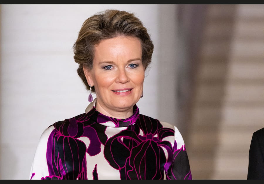 Le kh&ocirc;l noir de Mathilde de Belgique