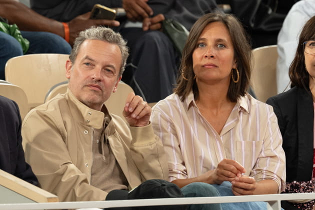 Patrick Mille et Julie de Bona vus dans les tribunes VIP de Roland-Garros
