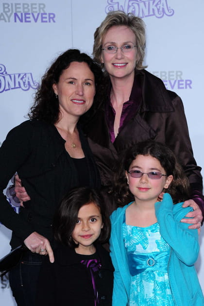 Jane Lynch et Lara Embry