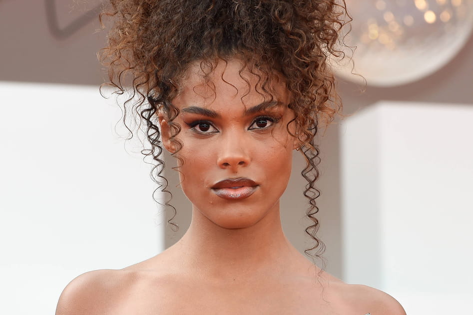 Tina Kunakey, idyllique avec son ombr&eacute; lips