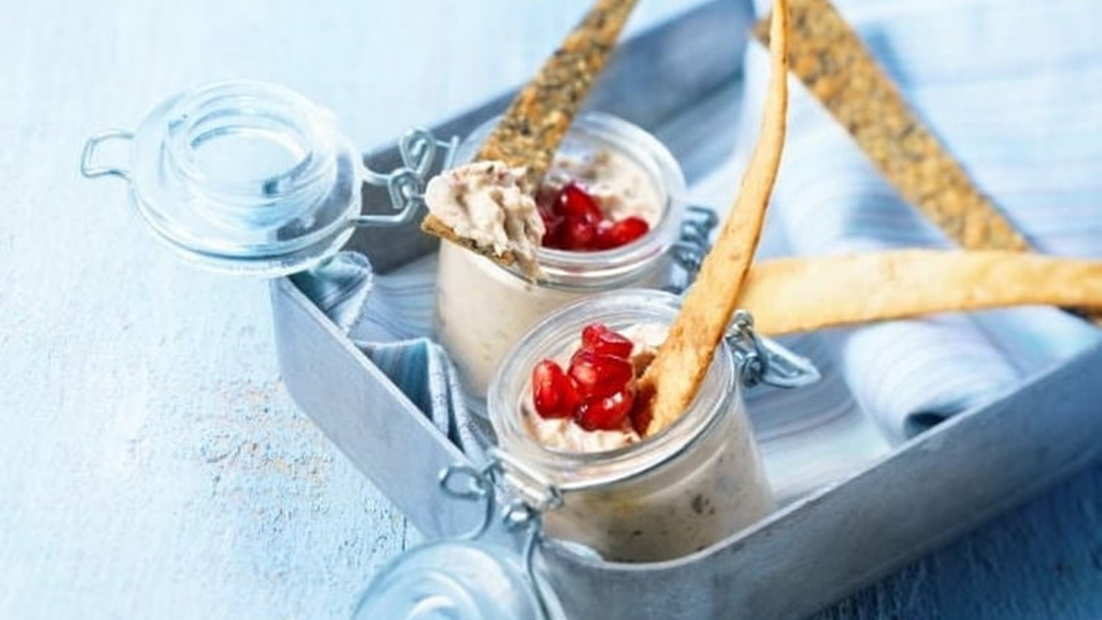 Rillettes de thon crémeuses, câpres et grenade