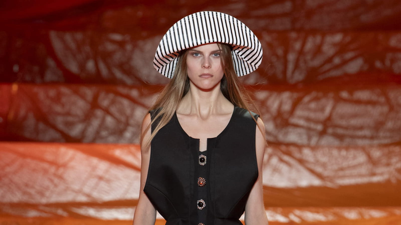 Look 39